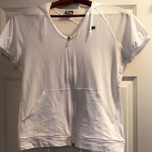NIKE WHITE SHORT SLEEVE ATHLETIC HOODIE SZ L